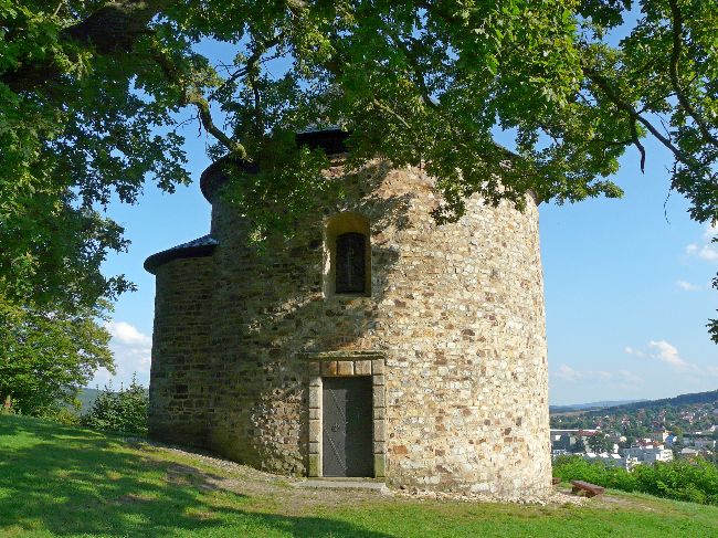 Nejstarší stavba v ČR – Rotunda sv. Petra a Pavla