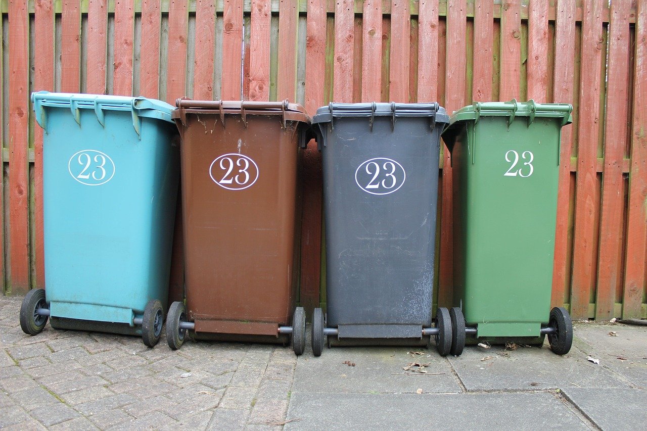 Tipy a triky, jak si co nejvíce usnadnit třídění odpadu